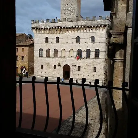 Apartman The Roof House - Piazza Grande