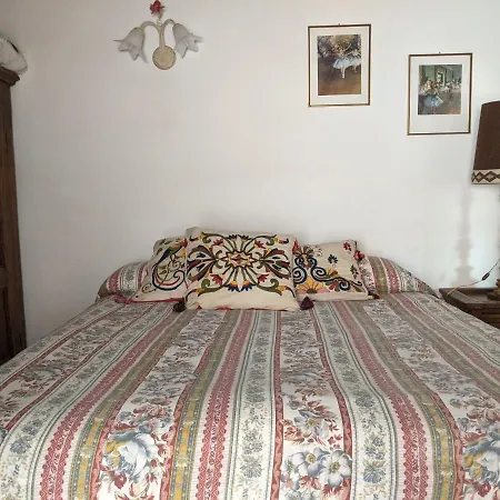 The Roof House - Piazza Grande Apartman *